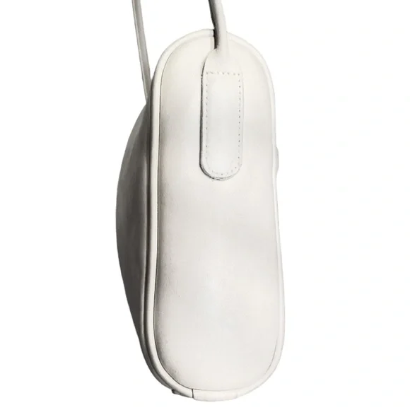 1980’s COACH Leatherware White Leather Slim Zip Crossbody Hand Bag Purse